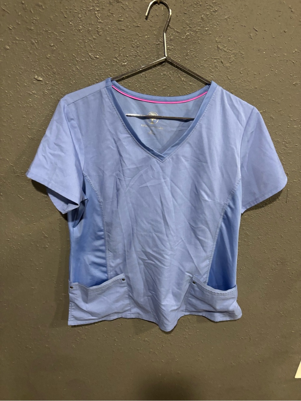 Healing Hands V-Neck Scrub Top with Front Pockets